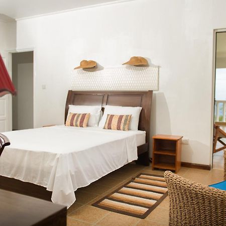 Villa Kayola - Self Catering Pointe La Rue Kültér fotó