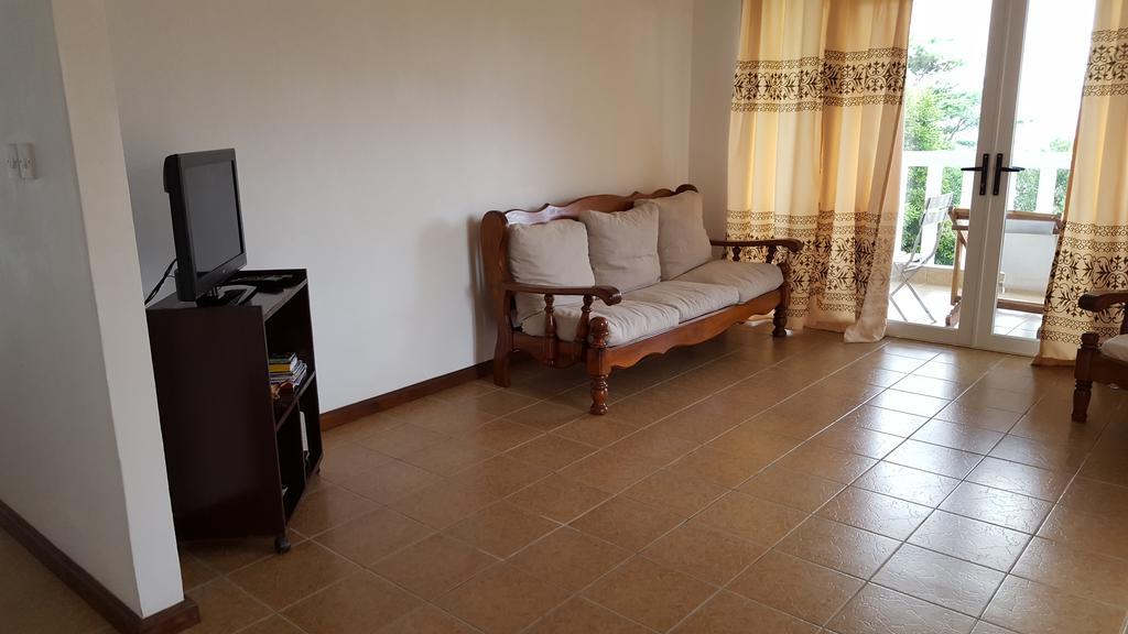 Villa Kayola - Self Catering Pointe La Rue Kültér fotó