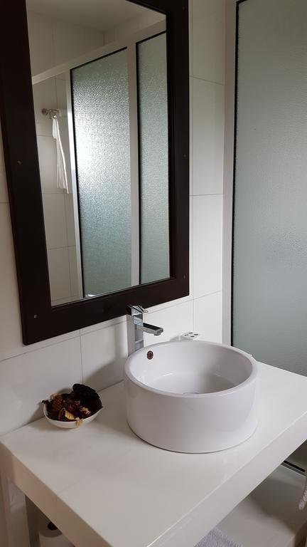 Villa Kayola - Self Catering Pointe La Rue Kültér fotó