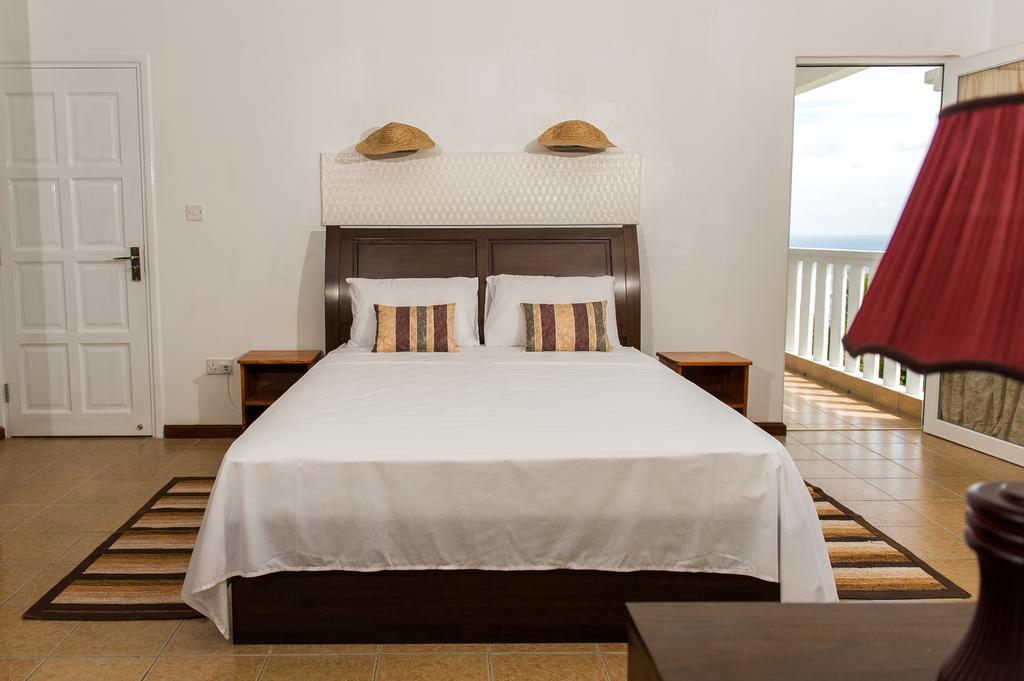 Villa Kayola - Self Catering Pointe La Rue Kültér fotó