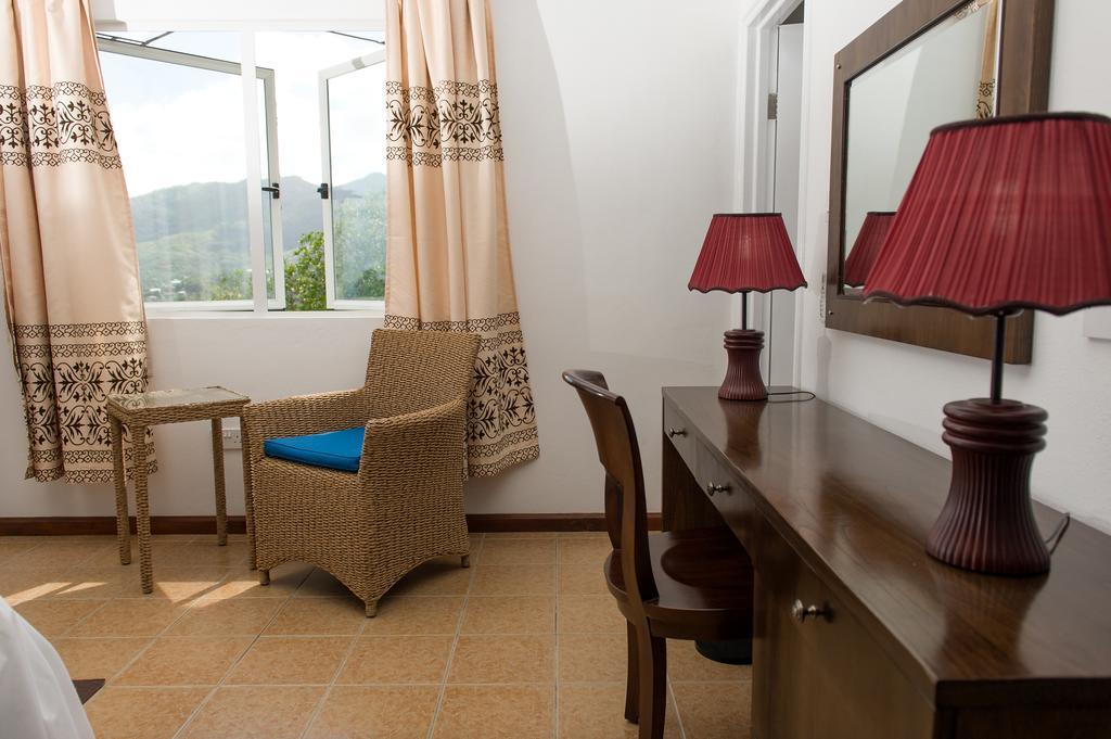 Villa Kayola - Self Catering Pointe La Rue Kültér fotó