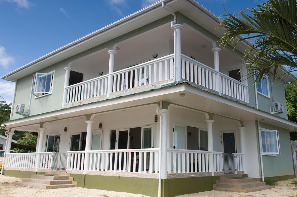 Villa Kayola - Self Catering Pointe La Rue Kültér fotó